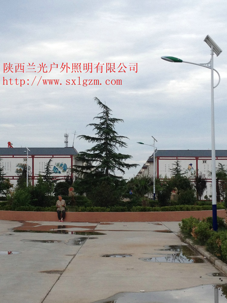 農(nóng)村太陽(yáng)能路燈安裝 農(nóng)村太陽(yáng)能路燈安裝